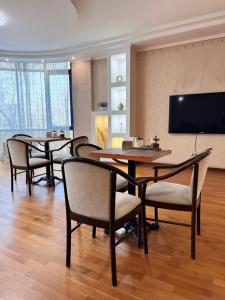 Et tv og/eller underholdning på Apart Hotel 5 + 58 billeder