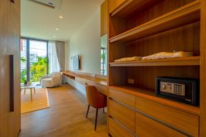 TV/trung tâm giải trí tại Sava & Liva Villa - Spacious & Modern Pool Villa near Rawai