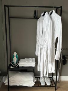 Fotografie z fotogalerie ubytování Near Amsterdam and airport, 90m2, privacy! v destinaci Hoofddorp + 28 fotografií