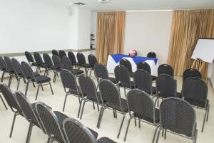 Verslo zona ir (arba) konferencijų salė apgyvendinimo įstaigoje Hotel Costa Bonita