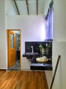 Billede fra billedgalleriet på Nisadi Villa i Bentota + 25 billeder