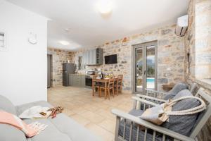 Køkken eller tekøkken på Villa Dioni Ena