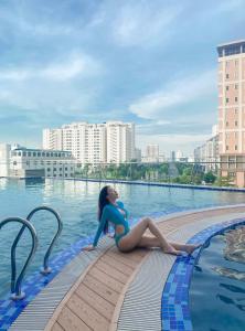 Swimmingpoolen hos eller tæt på Galaxy Apt Green Pearl BN