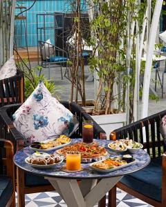 Đồ ăn tại/gần khách sạn