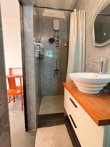 Koupelna v ubytování Appartement moderne de standing au cœur de Lomé + 11 fotografií