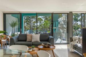 Khu vực ghế ngồi tại Bay Breeze - 3BR apt in the heart of Huskisson