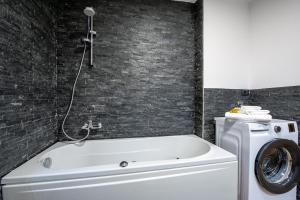 Fotografie z fotogalerie ubytování Lo Chalet nel cuore di Courmayeur v destinaci Courmayeur