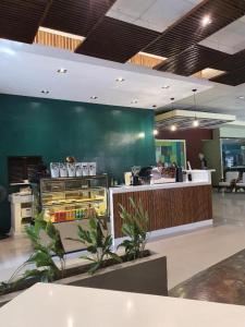 Φωτογραφία από το άλμπουμ του Holiday Spa Hotel σε Mabolo