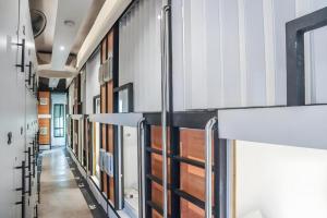Ảnh trong thư viện ảnh của Sleepbox Hostel Suratthani ở Suratthani