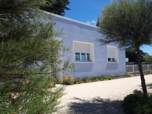 Bygningen som feriehuset ligger i