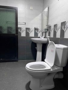 Et badeværelse på Madura Villa