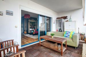 Et opholdsområde på Precioso Piso cerca de la Playa