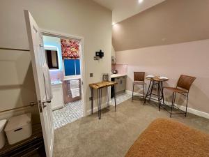 Et opholdsområde på The Station at Shustoke + 38 billeder