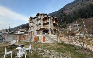 Γενική θέα στο βουνό ή θέα στο βουνό από  αυτό το δωμάτιο σε οικογενειακή κατοικία