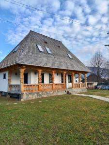 Tòa nhà nơi nhà nghỉ nhỏ tọa lạc