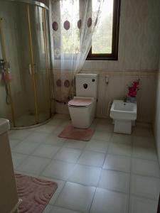 Et badeværelse på Queens Garden