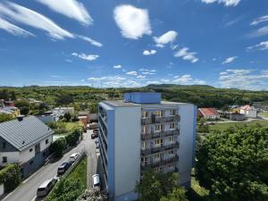 Naturlandskabet i nærheden af lejligheden