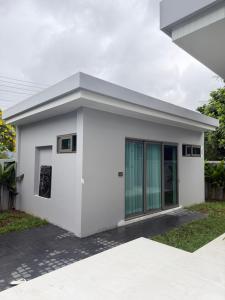 Budova, kde se vila nachází