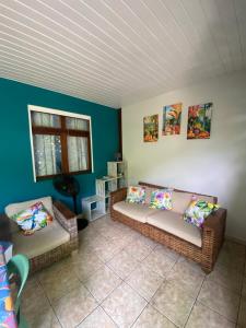 Khu vực ghế ngồi tại Gites villa bagatelle piscine et Plage à 900m +56 ảnh