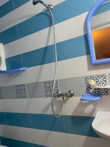 Koupelna v ubytování Séjournez au cœur de la Marsa + 3 fotografie