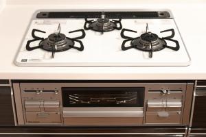 Η κουζίνα ή μικρή κουζίνα στο ORENCHii bed7台広々1棟貸