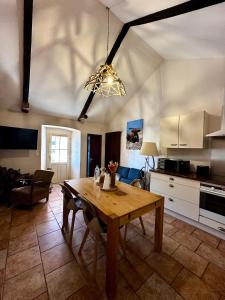 Nhà bếp/bếp nhỏ tại Casa Marelina - Maison de pêcheur port de Centuri