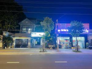 Bygningen som hotellet ligger i + 15 billeder