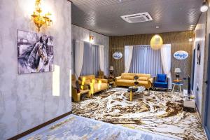 Et opholdsområde på Al Shams 2 Guest House + 34 billeder