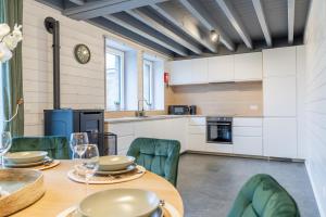 Køkken eller tekøkken på Gîte du Chemin - Calme et forêt