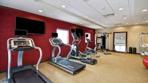 Phòng/tiện nghi tập thể dục tại Home2 Suites by Hilton