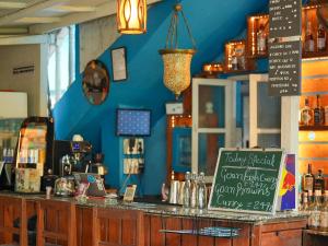 Nápoje v ubytování Anjoned Hostel & Cafe