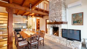 Køkken eller tekøkken på Villa Stavros by Villas Guide