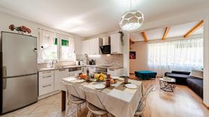 Køkken eller tekøkken på Villa Bradat by Villas Guide