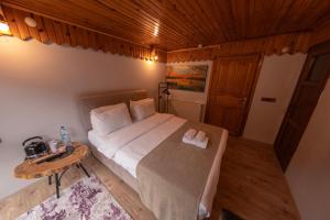 Afbeelding uit fotogalerij van Abant Zümrüt Dağ Evi in Dereceören +122 foto's