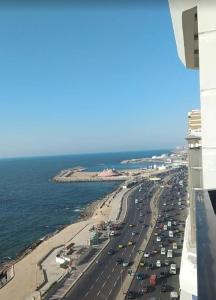 Cảnh biển hoặc tầm nhìn ra biển từ chỗ nghỉ nhà dân