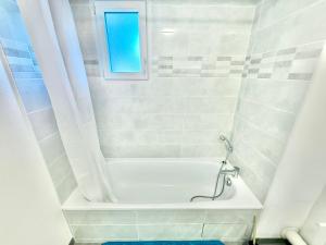 Et badeværelse på T2 Paisible et Confort - Colomiers Centre + 11 billeder