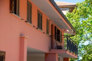 Ban công/sân hiên tại Immersi nella Natura +19 ảnh