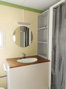 Billede fra billedgalleriet på Camping 3 étoiles - Piscine - ccbecgd i Palisse