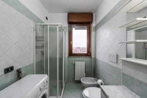 Koupelna v ubytování Curiel 194, SmartStay - Appartamento - Ospedale Humanitas, Fiordaliso, Forum Assago + 59 fotografií