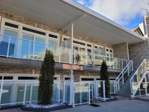 Tòa nhà nơi căn hộ tọa lạc