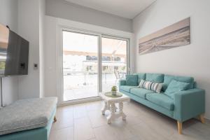 Khu vực ghế ngồi tại DiPeJo Athens luxurious penthouse apartment in the Hilton area