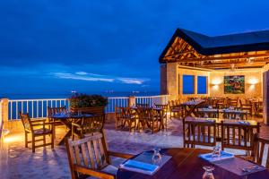 Nespecifikovaný výhled na moře nebo výhled na moře při pohledu z hotelu