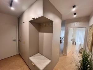 Et badeværelse på Spa Apartman + 9 billeder