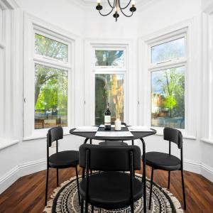 Afbeelding uit fotogalerij van Cozy 1Bed Apartment - Parking - Fast Wi-Fi 9PCT in Rudston