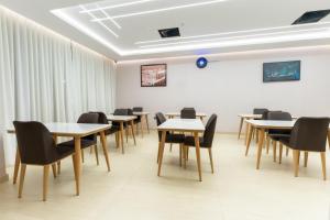 Restaurace v ubytování Afaq Al Masi Hotel