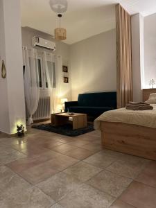 En eller flere senge i et værelse på Little Florina Nest