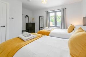 En eller flere senge i et værelse på 4 Bed in Bridgerule oc-i31757