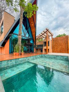 Swimmingpoolen hos eller tæt på Choupanas da Lagoa