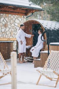 Gæster der bor på Bajka Hotel & Resort