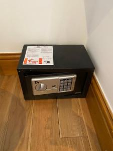 Fotografie z fotogalerie ubytování Studio Apartment with parking and close walk to beach and town v destinaci Whitstable